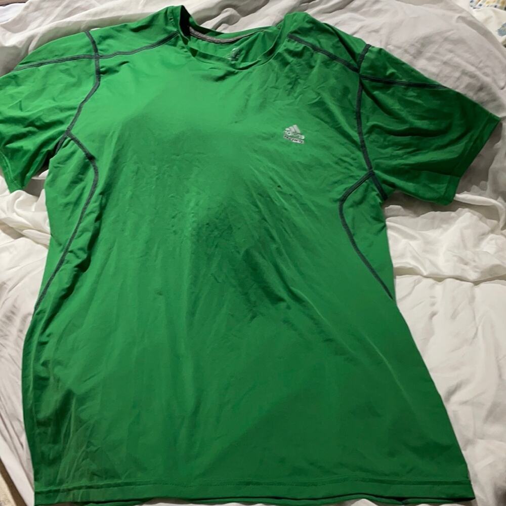 Adidas xl green grey stitch short sleeve euc